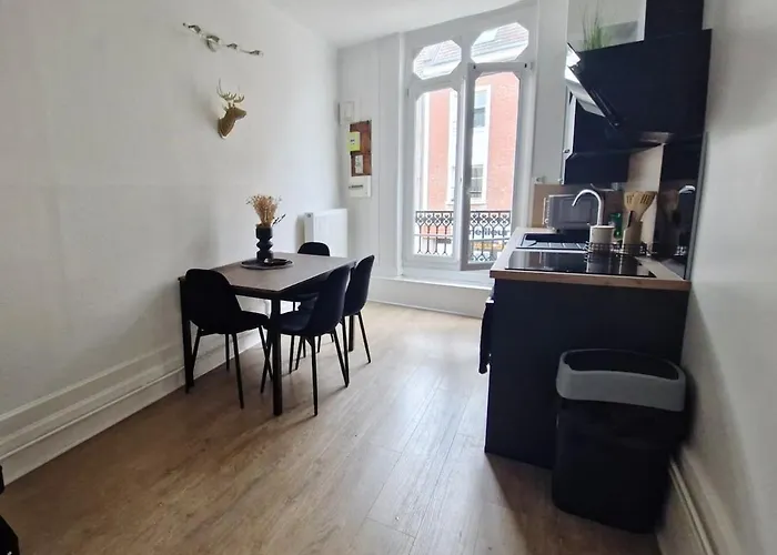 La Greenwood, Spacious & Cozy *