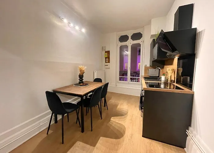 La Greenwood, Spacious & Cozy Apartment