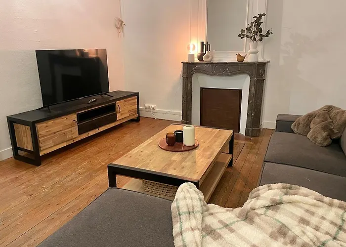 La Greenwood, Spacious & Cozy Apartment *