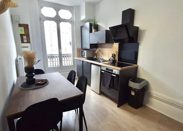 La Greenwood, Spacious & Cozy Beauvais